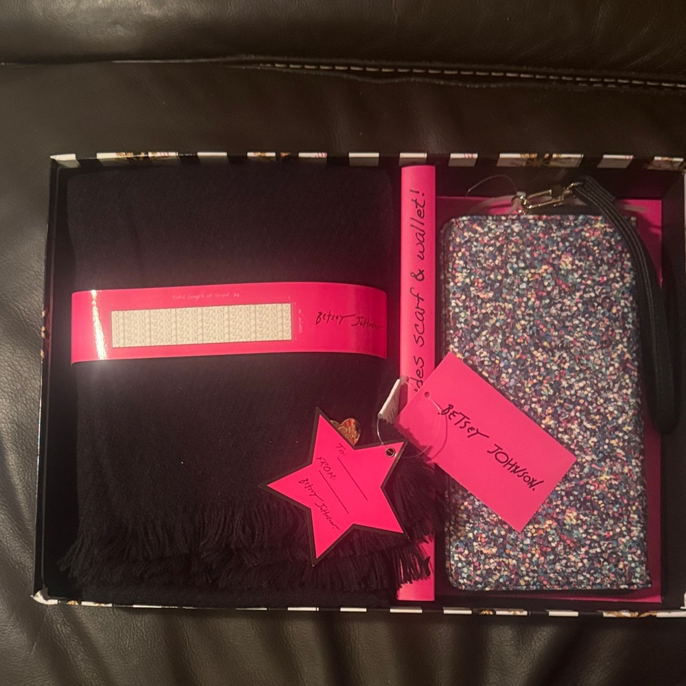 Betsy Johnson Black Scarf & Multicolor Wallet Set in Holiday Decorative Box-New